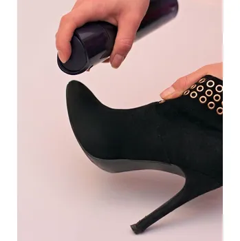 Přípravek pro údržbu obuvi Impregnace obuvi před odesláním