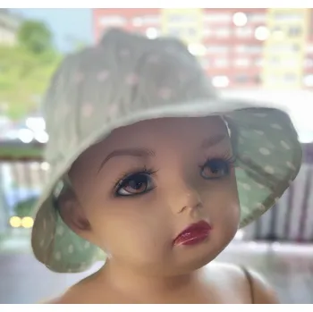 Klobouk Fantom Letní bavlněný klobouček - SVĚTLE ZELENÝ S PUNTÍKY velikost: 46