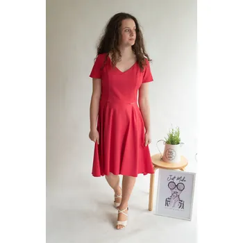 Dámské šaty Šaty Karen Marconi barva: červená malina, velikost: 40