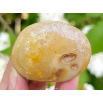 Přírodní kámen Karneol s dutinkou z Madagaskaru 110g