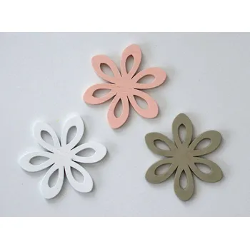 Vánoční dekorace Dřevěné dekorace - Kytka 5,5 cm BÍLÁ