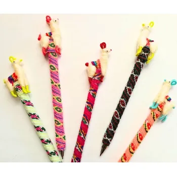 Propiska s lamou z Peru