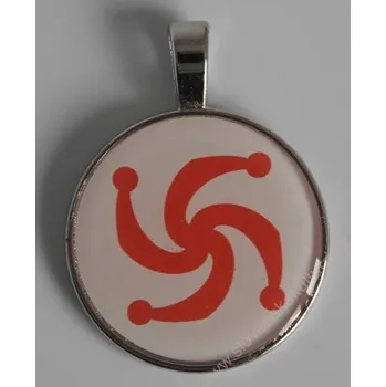 Přívěsek Přívěsek Symbol Roda s ouškem Povrch: Stříbrňavý