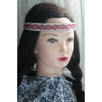 Čelenka Čelenka Vlnka Barvy: Červená