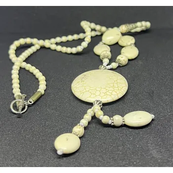 Náhrdelník Náhrdelník bílý