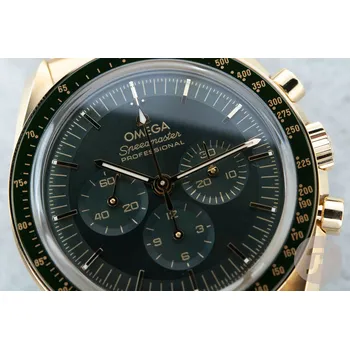 Omega Speedmaster Moonwatch Green