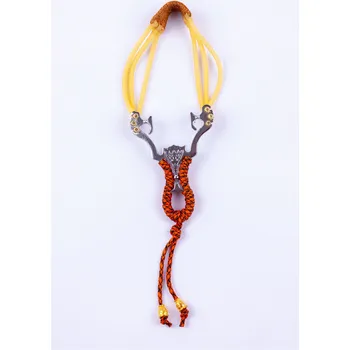 Prak Kovový prak TTF s provázkem 27