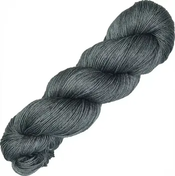 Příze Symfonie Yarns Terra Uni SS2015 Černý pepř (Ručně barvená příze Terra Uni 2015 Black Pepper)