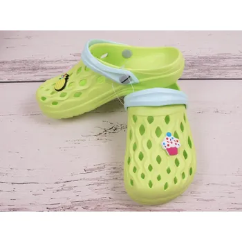 Dívčí žabky Plážová obuv nazouváky gumové pantofle Camminare Flow limetkové se 3 ozdůbkami velikost: 32/33