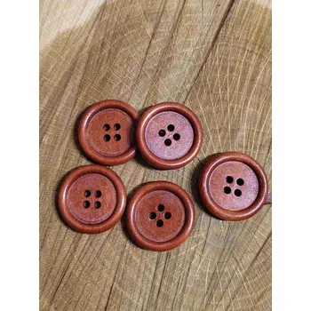 Knoflík Dřevěný knoflík 25 mm čtyřdírkový třešeň