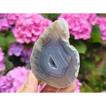 Přírodní kámen Geoda achát šedý s dutinkou Brazílie 167g