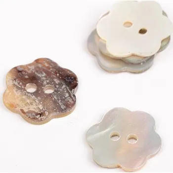 Knoflík Knoflík Drops kytička Ø 15 mm perleťový stříbřitý