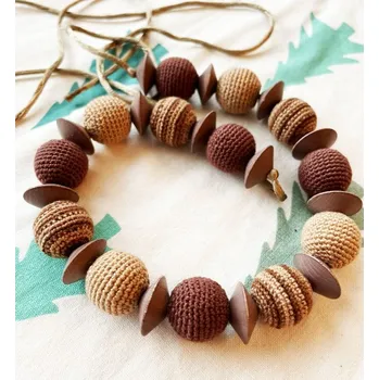 Náhrdelník Prosperk Náhrdelník kojící korále háčkovaný hnědý S0631