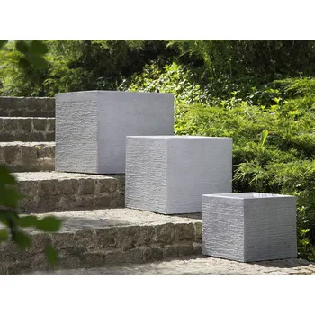 Květináč Květináč šedý směs hlíny a vláken 40 x 40 x 38 cm čtvercový tvar odolný proti UV záření moderní styl interiér exteriér zahrada Beliani