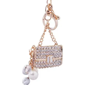 Krásný přívěsek na klíče kabelka