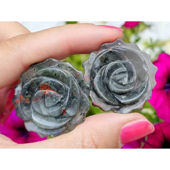 Přírodní kámen Květ růže heliotrop broušená cca 34mm