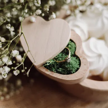 Dárková krabička Dřevia Krabička na prstýnek - Srdce