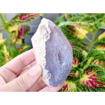 Přírodní kámen Achát šedý geoda s dutinkou 239g (Brazílie)