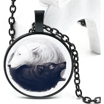 Řetízek Náhrdelník vlk - vlci