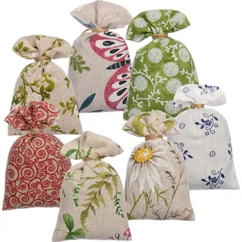 Vůně do bytu Lavandia Vonný pytlíček z levandule z recyklované látky 10 x 5 cm Vzor Látky: Náhodný mix - zašleme náhodný pytlík S naší voňavou BIO levandulí