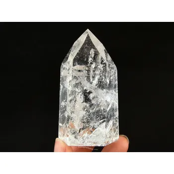 Přírodní kámen Broušená křišťálová špice 135g