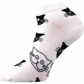 Dámské ponožky Ponožky Boma Piki 52 nízké kotníkové bílé s kočkami velikosti ponožek: 23-25 (EUR vel. 35-38)