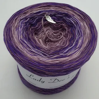 Příze Závin č.14 4n-1000m (Lady Dee's Strudel No.14)