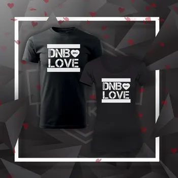 Dámské tričko DNBMARKET.CZ Set 1 dámské + pánské tričko 2018 1. Vyber svůj set: 1, 2. Pánské - vyber velikost: L, 3. Dámské - vyber velikost: S