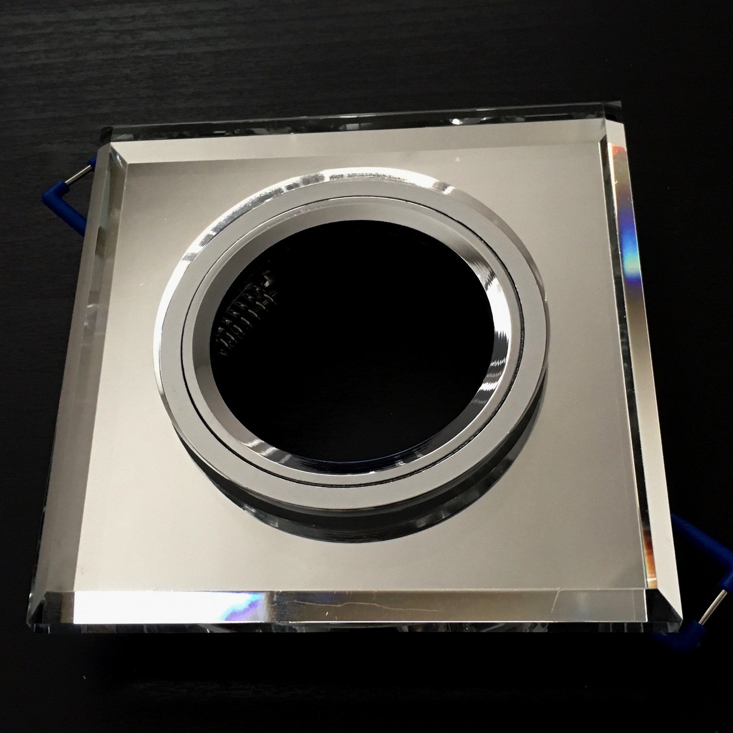 ILLUMAXX LED bodovka skleněná pevná čtvercová, barva bílá, pro montáž pr. 65 mm (svítidlo vestavné, pevné)