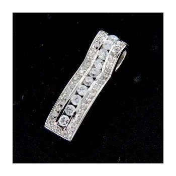 Přívěsek Stříbrný přívěsek s kamenem