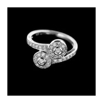 Prsten Stříbrný prsten s kamenem