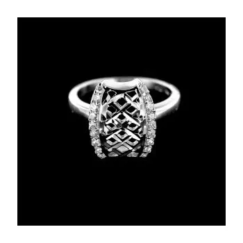 Prsten Stříbrný prsten s kamenem