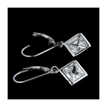 Náušnice Stříbrné náušnice s klasickým zapínáním