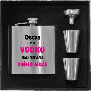 Placatka Placatka v krabičce Občas piju vodku, abych překvapila svého muže