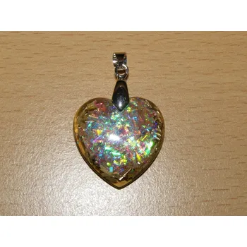Drahý kámen Orgonit - přívěsek - srdíčko efekt měsíční kámen - kpo17