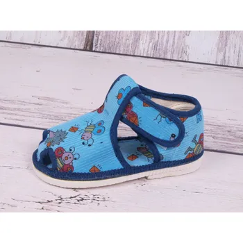 Chlapecké bačkory Bačkůrky papučky HP Čechtín 805 sv. modré s ježky a motýlky suchý zip velikost: 20