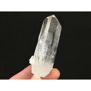 Přírodní kámen Křišťál krystal (61g)