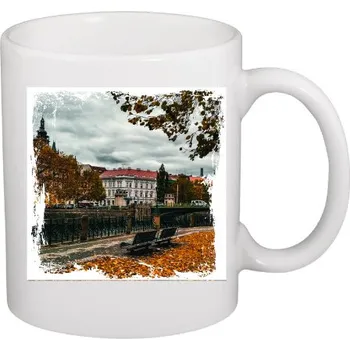 Hrnek malý bílý s potiskem HK - Lavičky