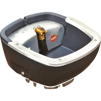 napáječka pro hospodářská zvířata Vyhřívaná dvojstěnná plastová kolíková napáječka La GÉE Polyspring II C 80W / 24V