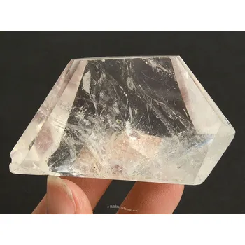 Sběratelství Křišťál broušená forma Madagaskar (86g)