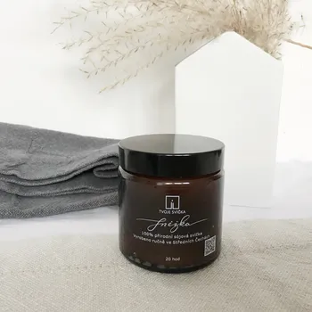 Svíčka Svíčka SNĚŽKA - černá s víčkem malá