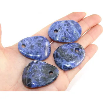 Přívěsek Sodalit přívěsek na kůži