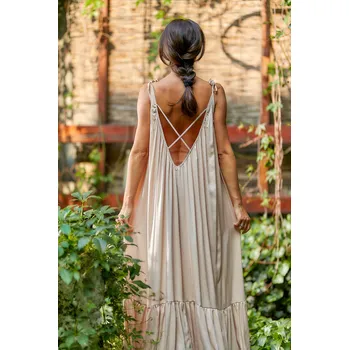 Dámské šaty Volné oversize šaty s výstřihem na zádech A307 Barva: Béžová, Velikost: ONE SIZE