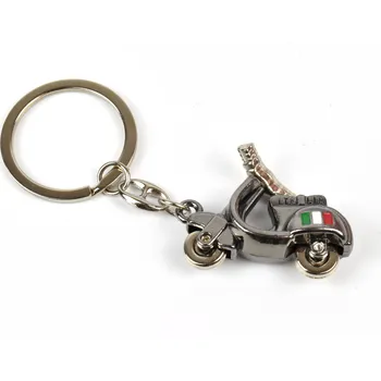 Přívěsek na klíče - vespa Itálie grafit