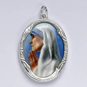 Šperk Stříbrný přívěsek porcelánový medailon matka Tereza - P158 MT (Stříbrný přívěsek medailon anděl)