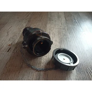 Elektrická zásuvka SEZ Stará vojenská zásuvka 2P+PEN 240V/10A vodotěsná Varianta: 2