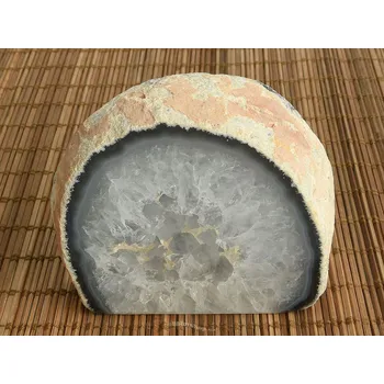 Přírodní kámen Achát geoda z Brazílie 845g