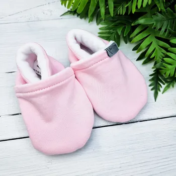 Capáčky Kulišárny Nízké capáčky barefoot s fleesem BABY PINK White VELIKOST: 1 délka stélky: 11cm