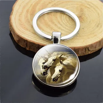 Přívěšek na klíče kůň