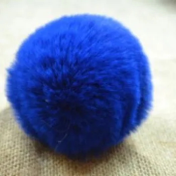 Bambule, bambulka z kožešiny modrá 8 cm